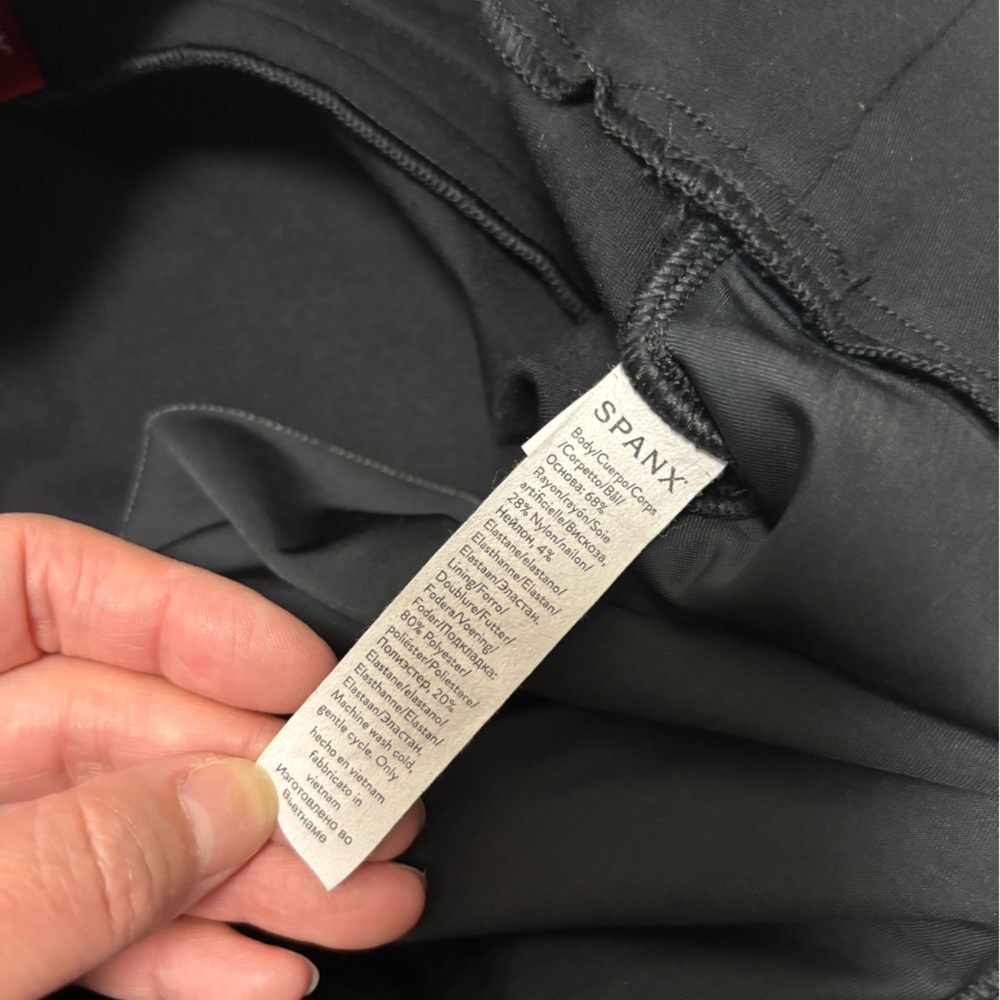 SPANX Classic Black pants 1X - Picture 3 of 5